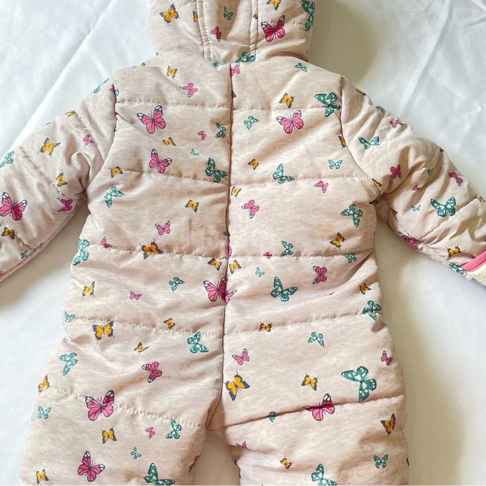 Oshkosh Bunting Snowsuit Size 6-9 months Muliticolor Butterflies